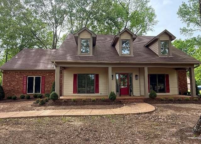 Property at 112 Oak Grove Cv, Byhalia, MS 38611, 5 beds, 4 baths