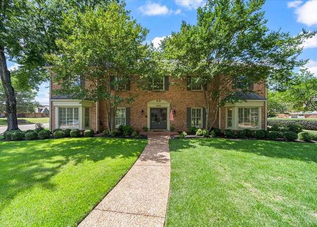 Property at 2835 Hunters Forest Dr, Germantown, TN 38138, 4 beds, 2.5 baths