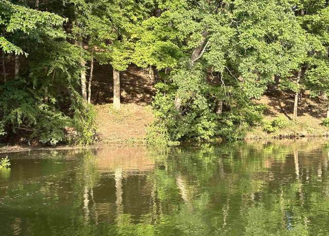 Property at 174 Arborwood Ln, Savannah, TN 38372