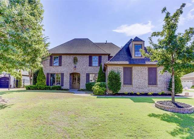 Property at 1690 Totty Ln, Collierville, TN 38017, 5 beds, 4.5 baths