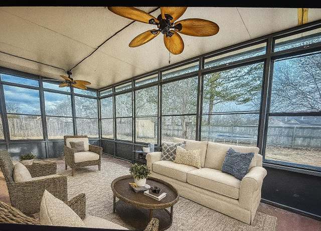 Property at 461 Fernleigh Cv, Collierville, TN 38017, 4 beds, 3.5 baths