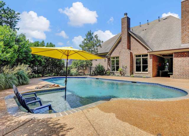 Property at 3930 S Potter Woods Cv, Lakeland, TN 38002, 6 beds, 4 baths
