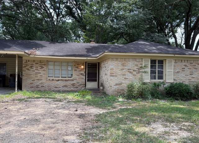 Property at 1278 Broadmoor St, Memphis, TN 38111, 3 beds, 1 bath