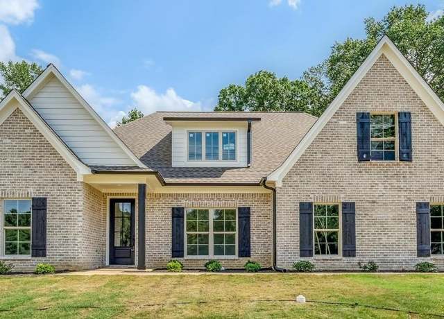 Property at 319 Mclaughlin Dr, Munford, TN 38058, 4 beds, 3.5 baths