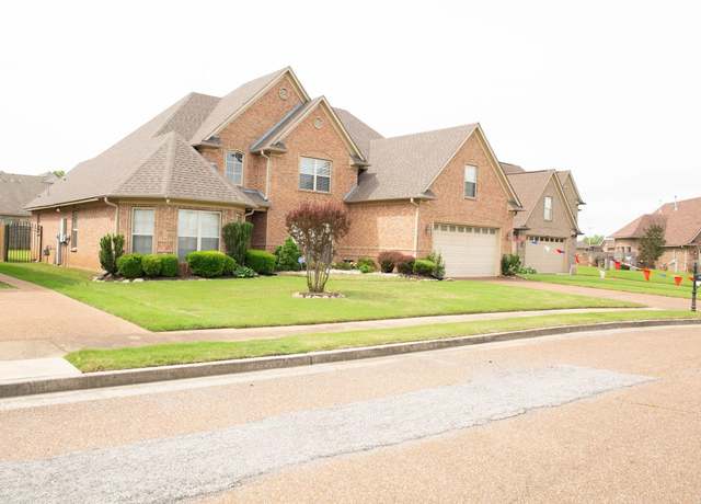 Property at 8483 Boothes Ridge Dr, Unicorp/memphis, TN 38125, 4 beds, 3 baths