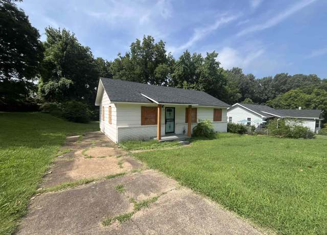 Property at 11 W Rollins Rd, Memphis, TN 38109, 3 beds, 1 bath