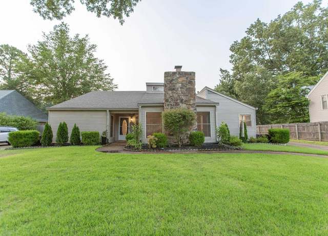 Property at 7726 Stout Rd, Germantown, TN 38138, 4 beds, 2.5 baths