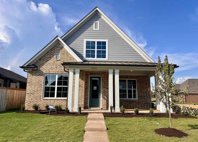 Property at 10246 Louanne Dr, Collierville, TN 38017, 4 beds, 3.5 baths