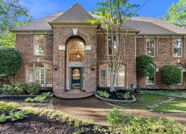 Property at 9566 Doe Meadow Dr, Germantown, TN 38139, 4 beds, 3.5 baths