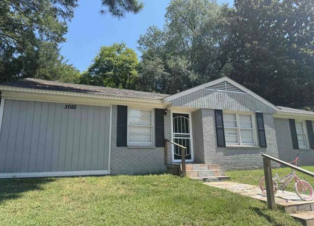 Property at 3082 Overton Crossing St, Memphis, TN 38127, 3 beds, 1 bath
