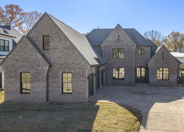 Property at 9029 Red Tulip Cv, Memphis, TN 38018, 5 beds, 4 baths