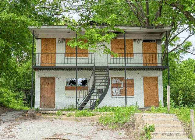 Property at 807 N Fifth St, Memphis, TN 38107, 8 beds