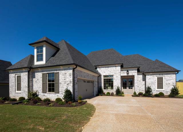 Property at 40 Laurel Wood Ln, Oakland, TN 38060, 4 beds, 3 baths