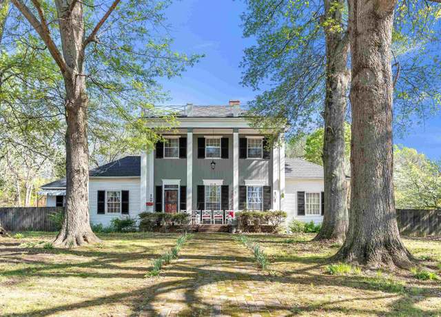 Property at 219 Lake Dr, Ripley, TN 38063, 5 beds, 4 baths