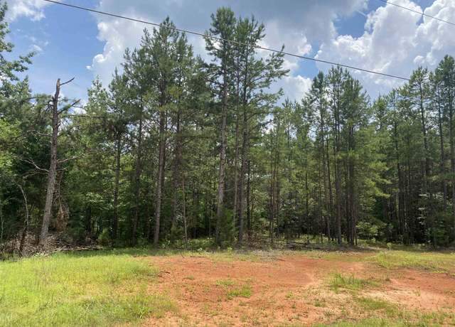 Property at 6 Alexander Dr, Savannah, TN 38372