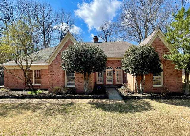 Property at 2627 Sweet Oaks Cir, Germantown, TN 38138, 4 beds, 3.5 baths