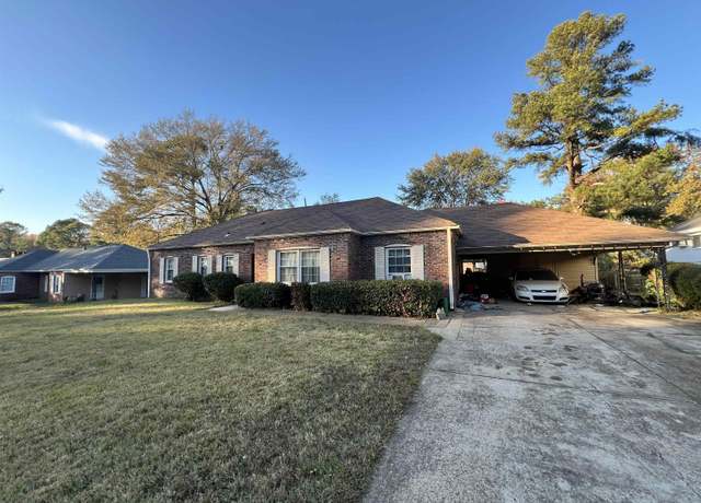 Property at 186 Lawndale Dr, Memphis, TN 38109, 3 beds, 2 baths
