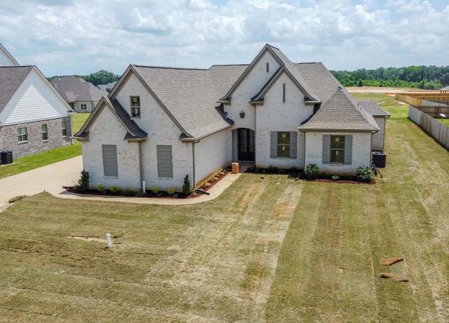Property at 4209 Brooke Dr, Nesbit, MS 38651, 4 beds, 3 baths