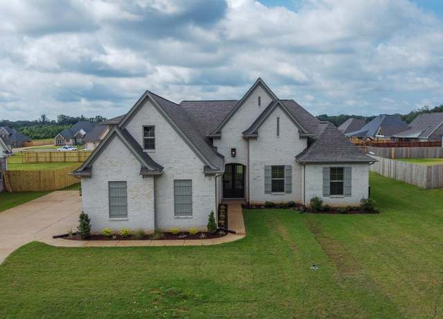 Property at 4209 Brooke Dr, Nesbit, MS 38651, 4 beds, 3 baths