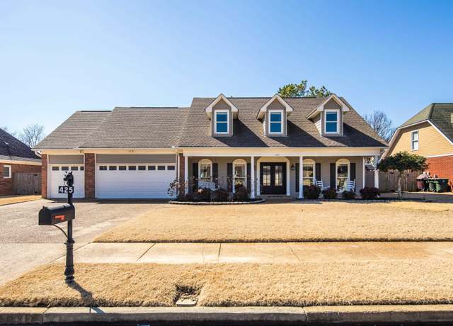 Property at 425 Morning Mac Dr, Collierville, TN 38017, 4 beds, 2.5 baths