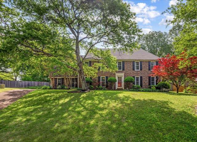 Property at 2890 Foster Dale Cv, Germantown, TN 38138, 4 beds, 4.5 baths