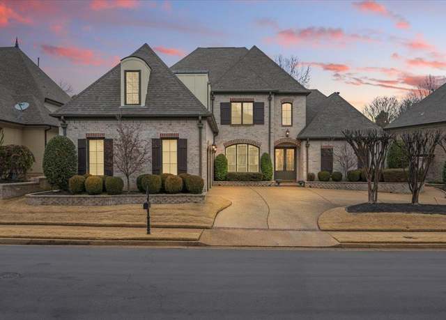 Property at 10226 Statfield Dr, Collierville, TN 38017, 4 beds, 3.5 baths