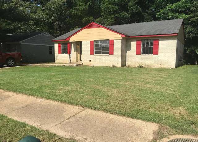 Property at 4097 Mossville St, Memphis, TN 38109, 3 beds, 1 bath