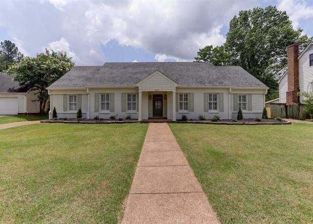 Property at 8619 Pepper Bush Dr, Germantown, TN 38139, 5 beds, 3 baths