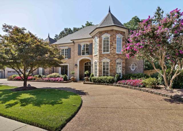 Property at 7571 Tagg Dr, Germantown, TN 38138, 6 beds, 3.5 baths