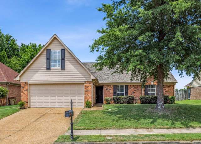 Property at 9830 Oldham Dr, Cordova, TN 38016, 3 beds, 2 baths