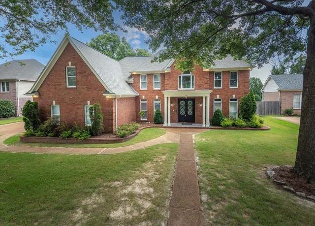 Property at 566 Green Oaks Ln, Collierville, TN 38017, 4 beds, 3.5 baths