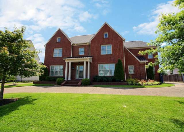 Property at 3181 Chapel Woods Cv, Germantown, TN 38139, 4 beds, 3.5 baths