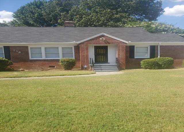Property at 2150 Vollintine Ave, Memphis, TN 38108, 3 beds, 2 baths