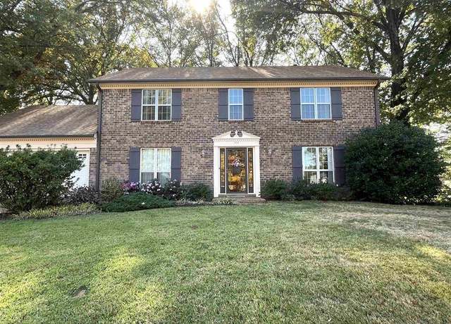 Property at 1653 Brierbrook Rd, Germantown, TN 38138, 5 beds, 2.5 baths