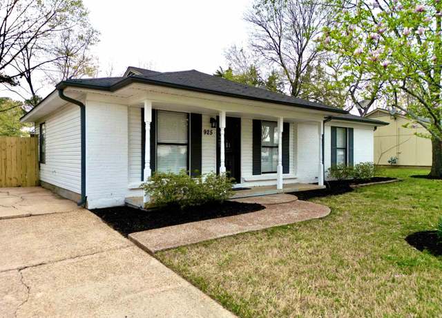 Property at 925 Greenview Rd, Collierville, TN 38017, 3 beds, 1 bath