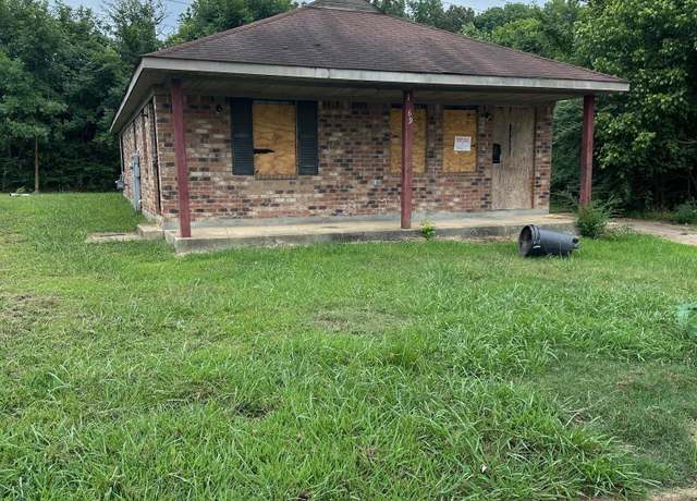 Property at 3569 Russelwood Dr, Memphis, TN 38128, 4 beds, 2 baths