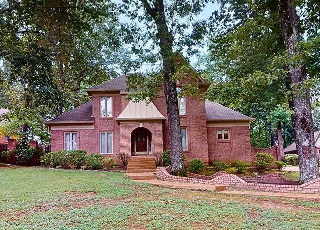 Property at 2029 Woodchase Cv, Memphis, TN 38016, 4 beds, 3.5 baths