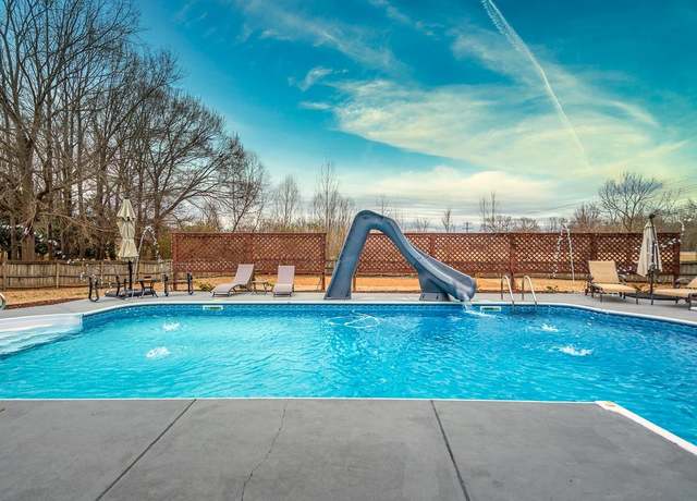 Property at 30 Shady Oaks Dr, Hickory Withe, TN 38028, 4 beds, 3.5 baths