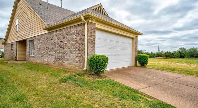 Photo of 10168 Sterling Ridge Dr, Cordova, TN 38018