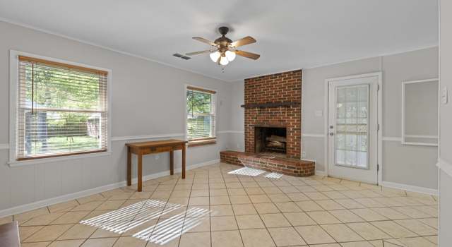 Photo of 1603 Colonial Dr, Memphis, TN 38117