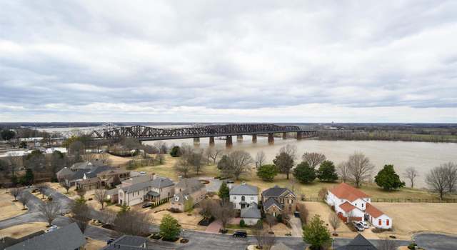 Photo of 717 Riverside Dr #1205, Memphis, TN 38103