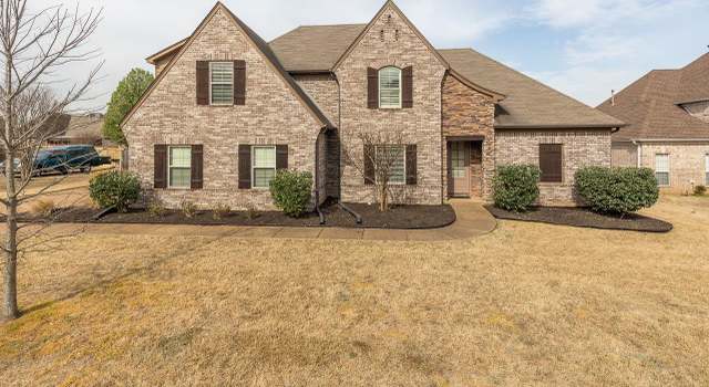Photo of 5153 Melissa Woods Dr, Bartlett, TN 38135