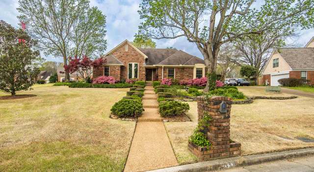 Photo of 3543 Neyland Dr, Collierville, TN 38017