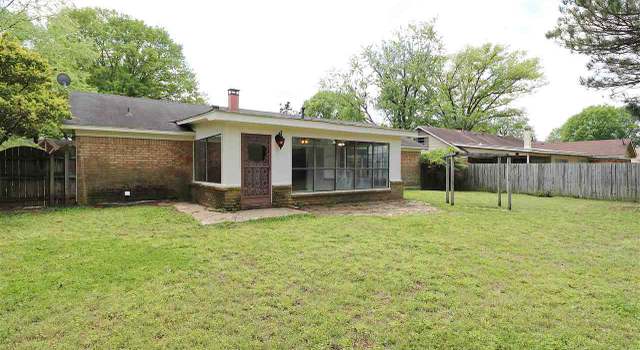 Photo of 6816 Sycamore Hill Dr, Bartlett, TN 38135