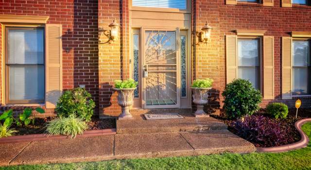 Photo of 8893 Lindstrom Dr, Memphis, TN 38016
