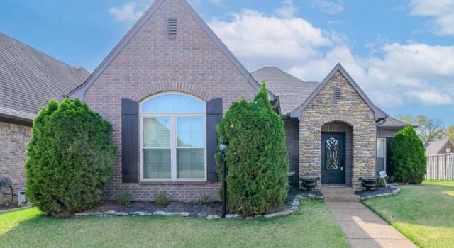 Photo of 5273 Conifer View Ln, Lakeland, TN 38002