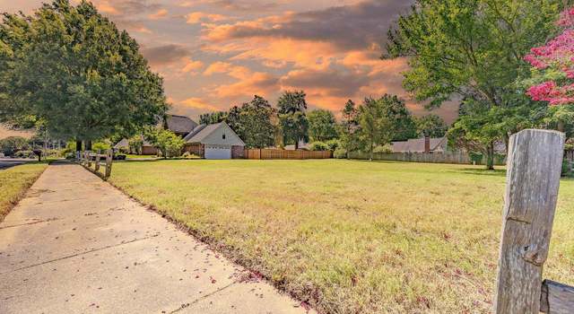 Photo of 8697 Walnut Grove Rd, Memphis, TN 38018