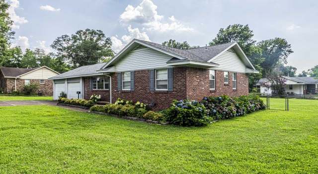Photo of 7205 Renda Dr, Millington, TN 38053