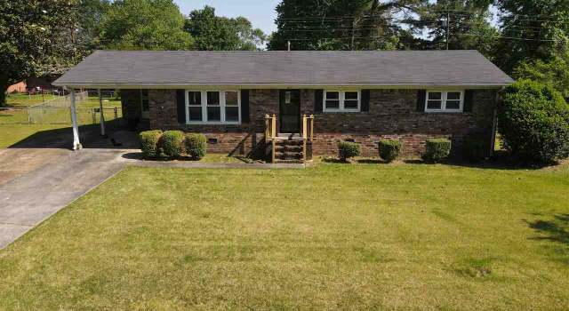 Photo of 613 Ridgeway Dr, Bolivar, TN 38008-0000