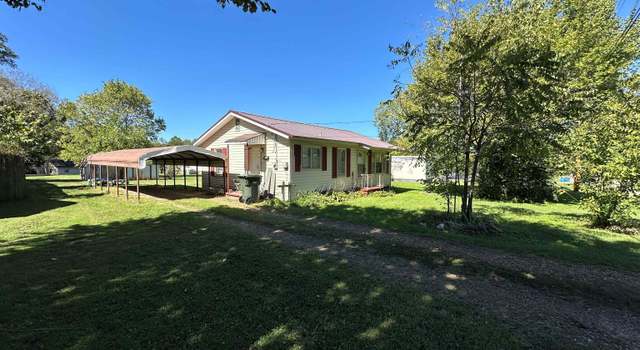 Photo of 104 Rowland Ave, Bruceton, TN 38317-2306